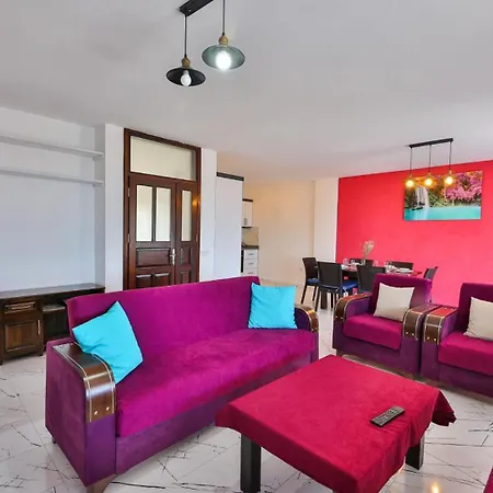 Akbel 3 Bedroom 5468 Vilă