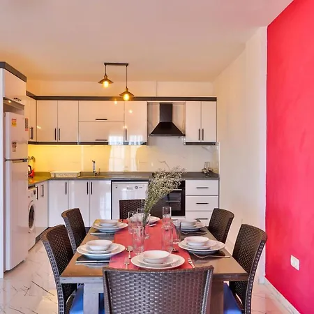 Akbel 3 Bedroom 5468 Willa *